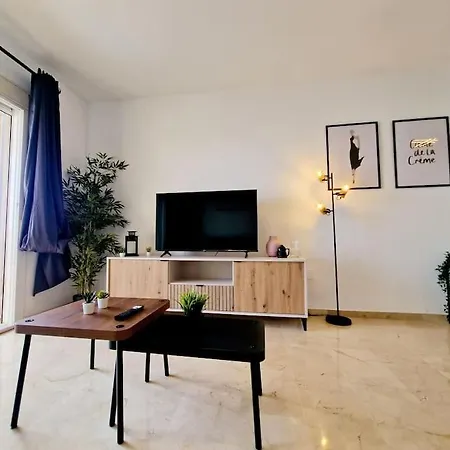 Sky & Blue Horizon Fuengirola